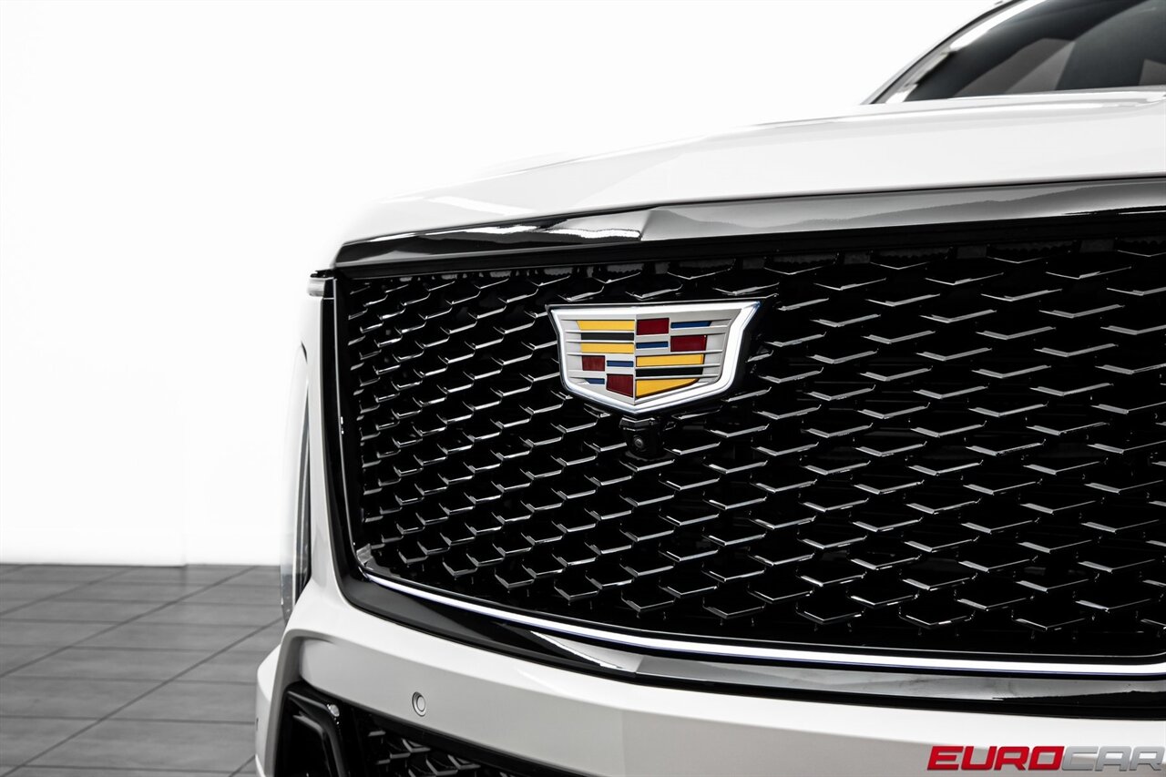 2025 Cadillac Escalade-V V-Series *REAR SEAT ENTERTAINMENT * 7 SEATER*   - Photo 9 - Costa Mesa, CA 92626