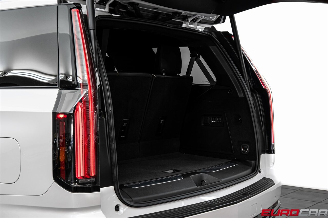 2025 Cadillac Escalade-V V-Series *REAR SEAT ENTERTAINMENT * 7 SEATER*   - Photo 16 - Costa Mesa, CA 92626