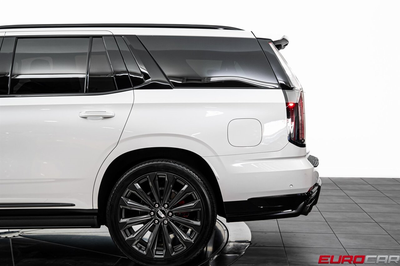 2025 Cadillac Escalade-V V-Series *REAR SEAT ENTERTAINMENT * 7 SEATER*   - Photo 13 - Costa Mesa, CA 92626