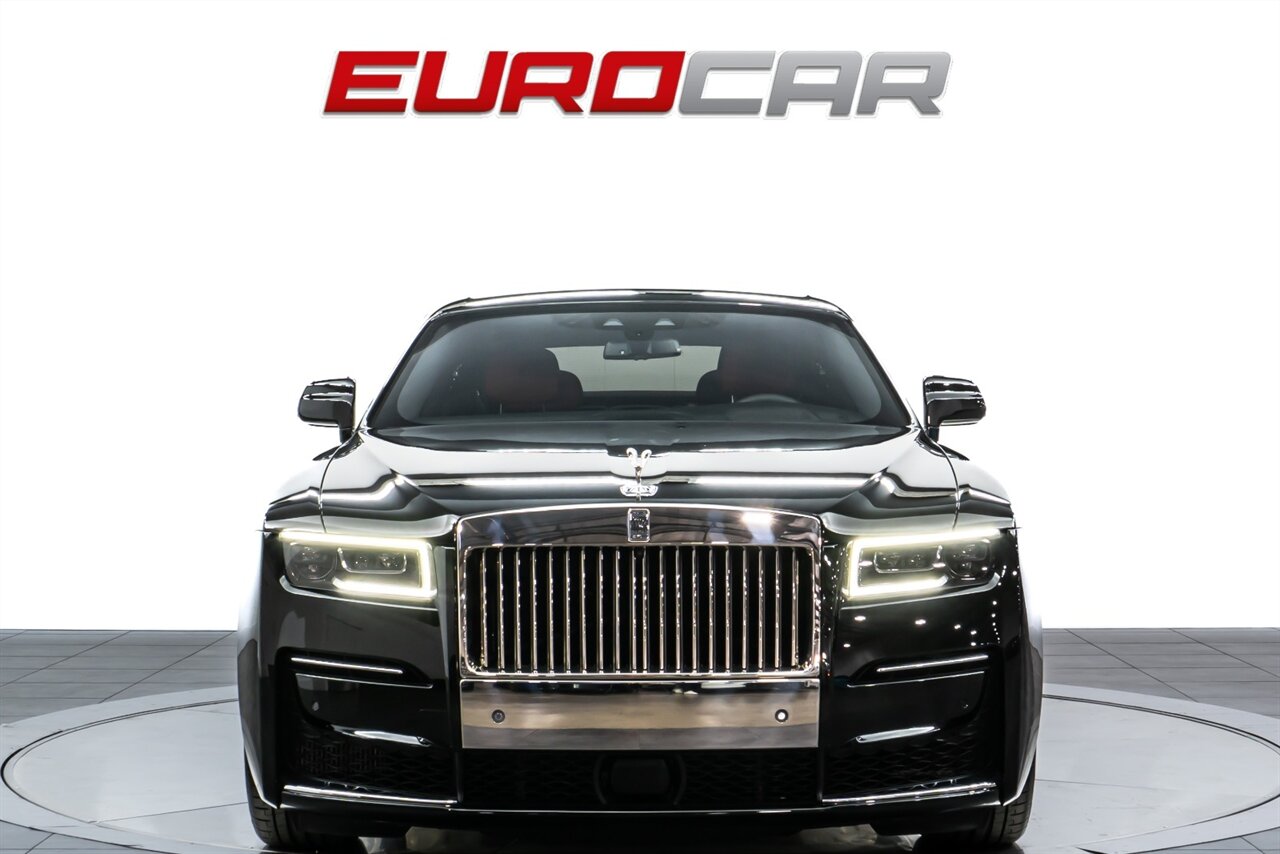 2022 Rolls-Royce Ghost  *GHOST PACKAGE * REAR THEATER * ILLUMINATED FASCIA* - Photo 10 - Costa Mesa, CA 92626