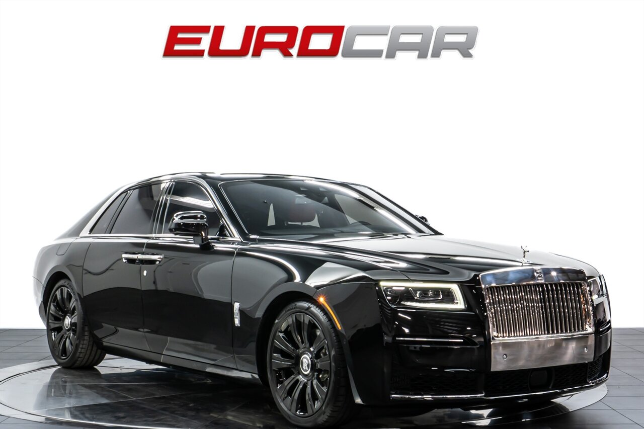 2022 Rolls-Royce Ghost  *GHOST PACKAGE * REAR THEATER * ILLUMINATED FASCIA* - Photo 9 - Costa Mesa, CA 92626