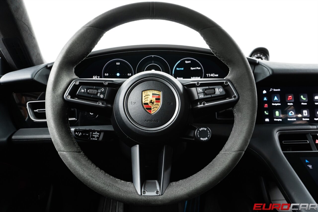 2022 Porsche Taycan GTS  *PREMIUM PACKAGE * TECH PACKAGE * $164,840 MSRP* - Photo 30 - Costa Mesa, CA 92626