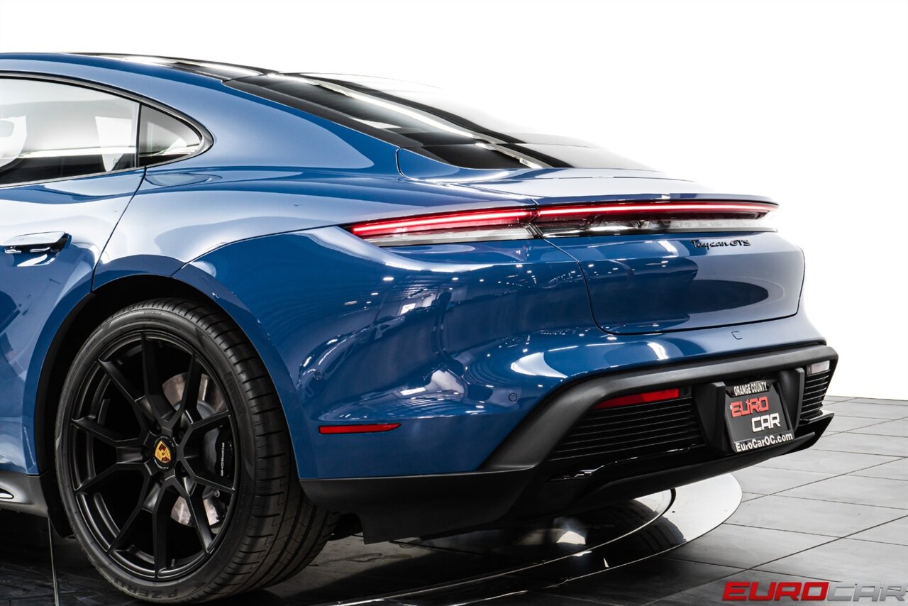 2022 Porsche Taycan GTS  *PREMIUM PACKAGE * TECH PACKAGE * $164,840 MSRP* - Photo 17 - Costa Mesa, CA 92626