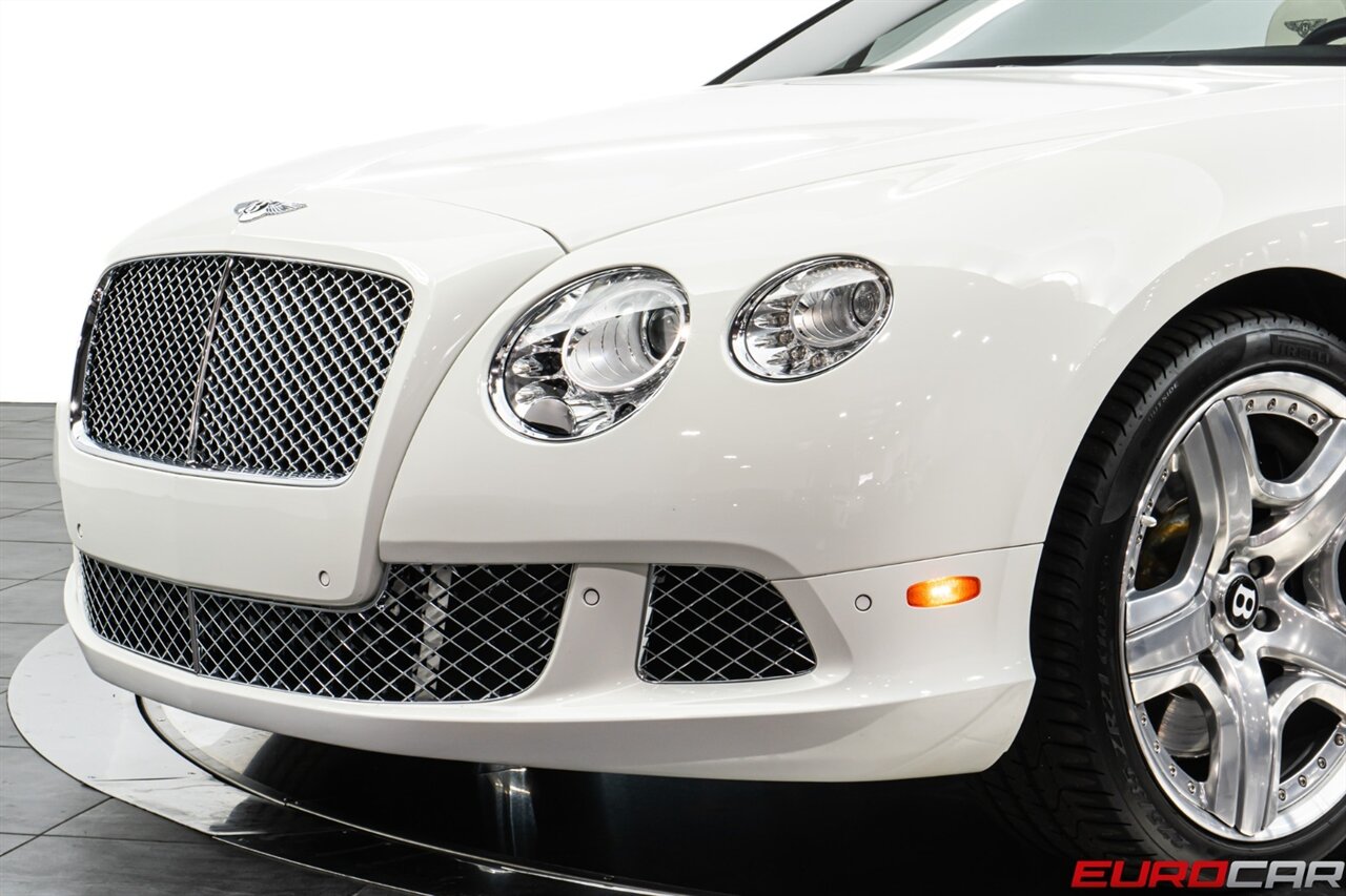 2013 Bentley Continental GT  *MULLINER DRIVING SPECIFICATION * DUO-TONE INTERIOR* - Photo 11 - Costa Mesa, CA 92626