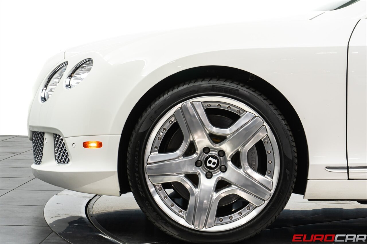 2013 Bentley Continental GT  *MULLINER DRIVING SPECIFICATION * DUO-TONE INTERIOR* - Photo 15 - Costa Mesa, CA 92626