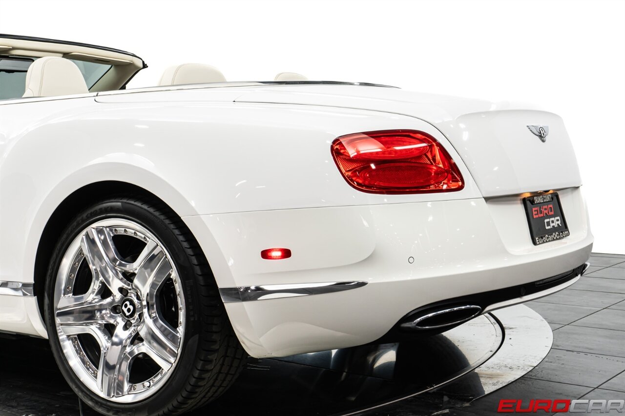 2013 Bentley Continental GT  *MULLINER DRIVING SPECIFICATION * DUO-TONE INTERIOR* - Photo 17 - Costa Mesa, CA 92626