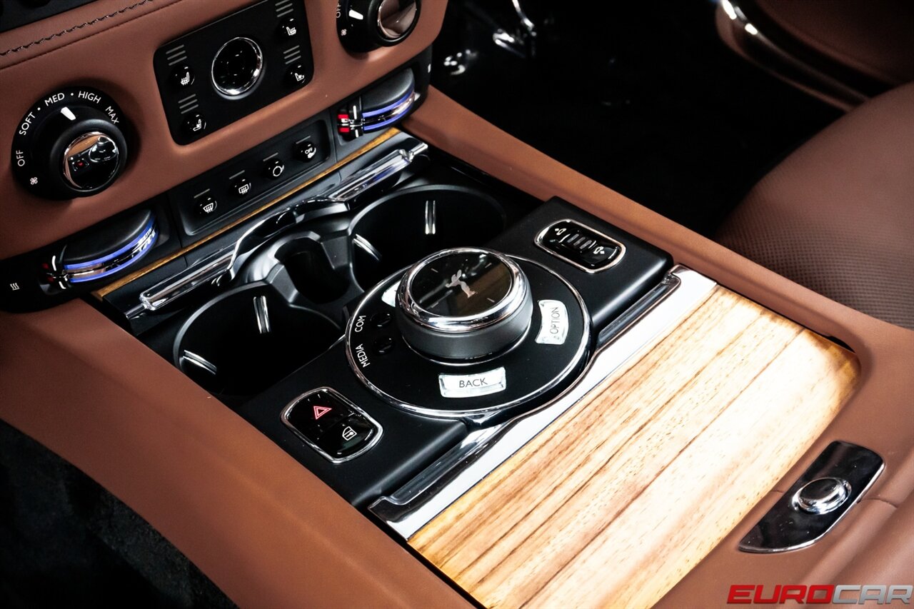 2020 Rolls-Royce Wraith  *SHOOTING STAR HEADLINER * PALDAO WOOD* - Photo 22 - Costa Mesa, CA 92626