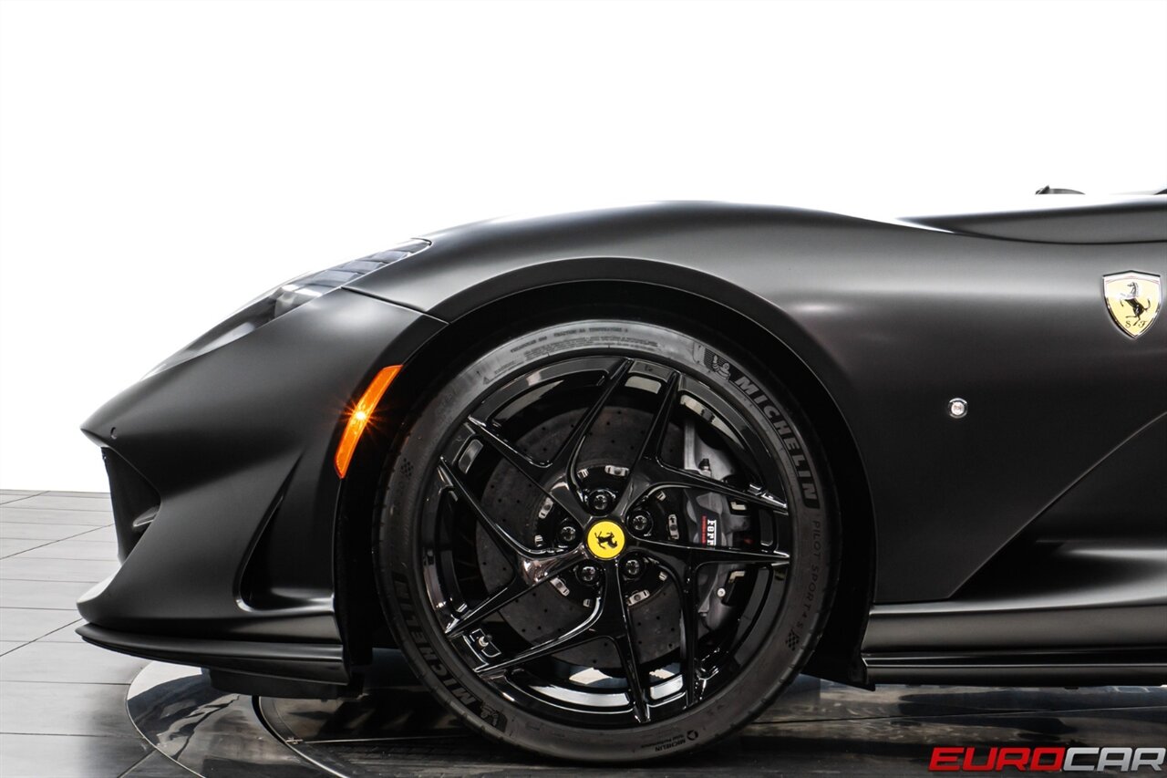 2018 Ferrari 812 Superfast  *CARBON FIBER * SUSPENSION LIFTER* - Photo 14 - Costa Mesa, CA 92626