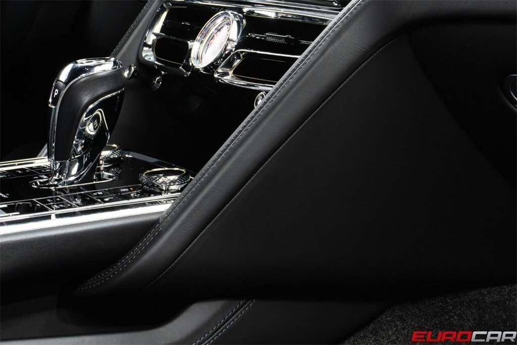 2021 Bentley Flying Spur W12  *MULLINER DRIVING SPEC * ROTATING DISPLAY* - Photo 34 - Costa Mesa, CA 92626