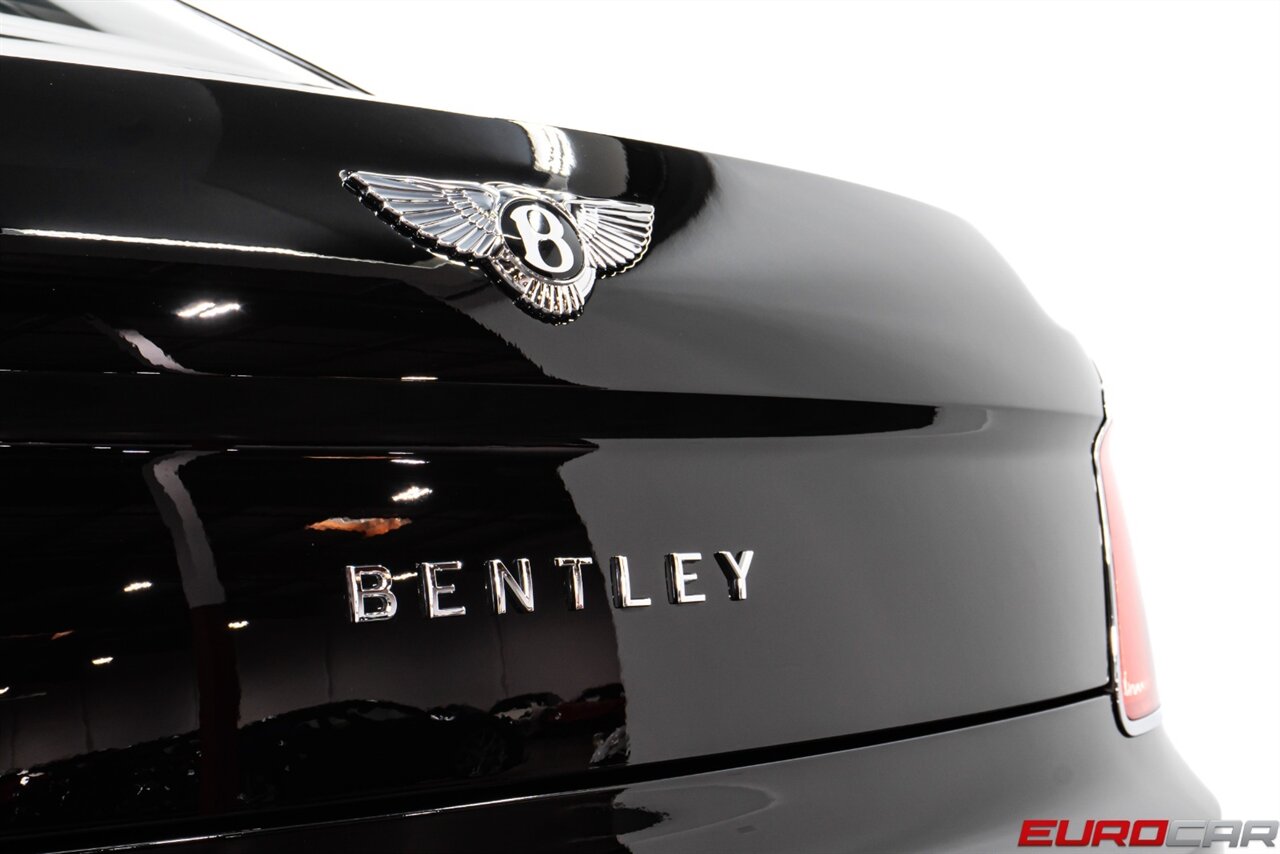 2021 Bentley Flying Spur W12  *MULLINER DRIVING SPEC * ROTATING DISPLAY* - Photo 18 - Costa Mesa, CA 92626