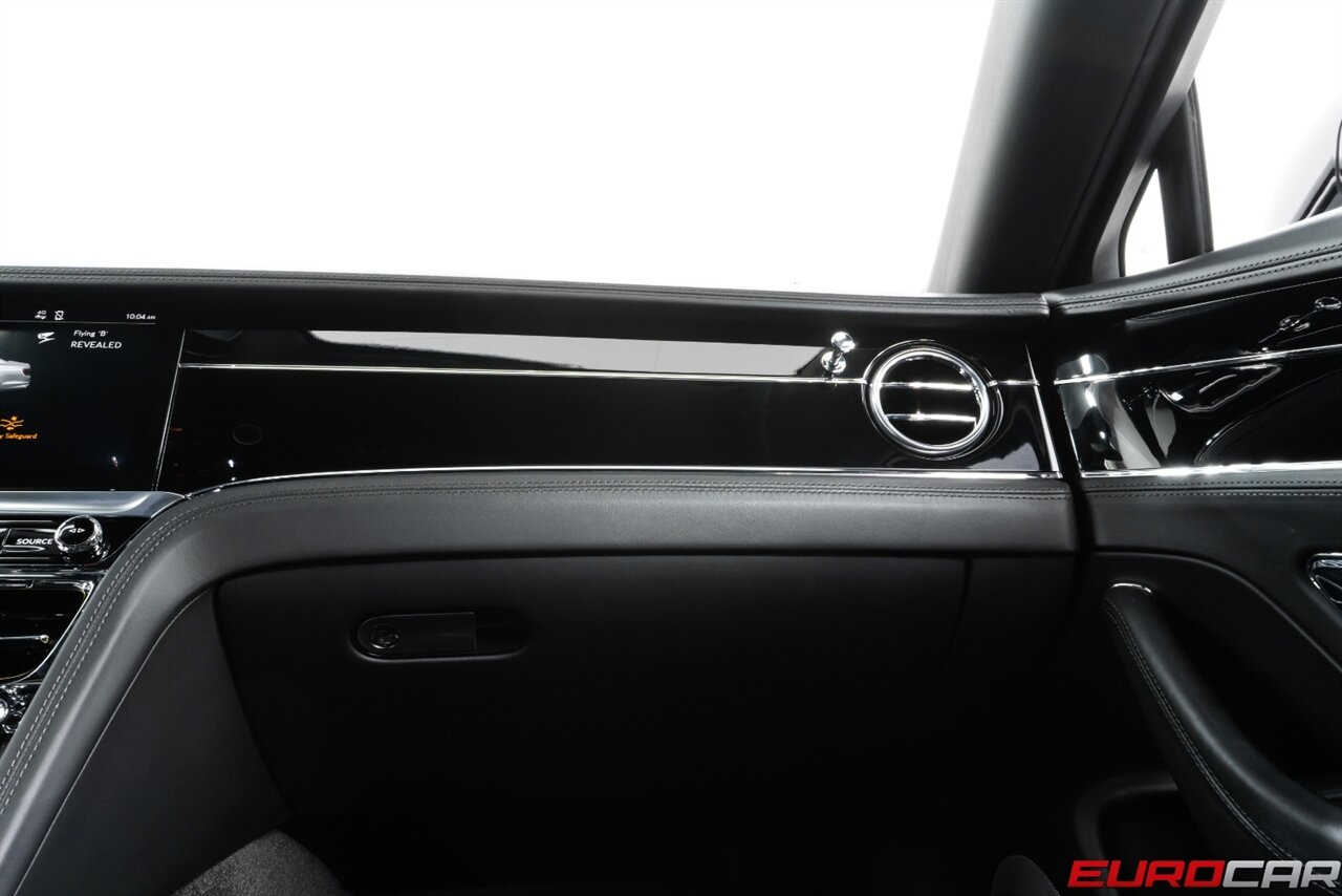 2021 Bentley Flying Spur W12  *MULLINER DRIVING SPEC * ROTATING DISPLAY* - Photo 32 - Costa Mesa, CA 92626