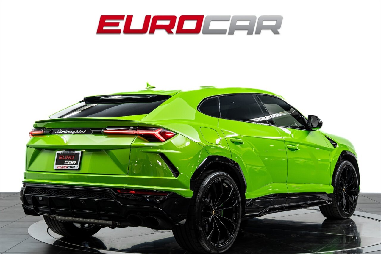 2021 Lamborghini Urus *CARBON FIBER INTERIOR * STYLING PACKAGE* - Photo 5 - Costa Mesa, CA 92626