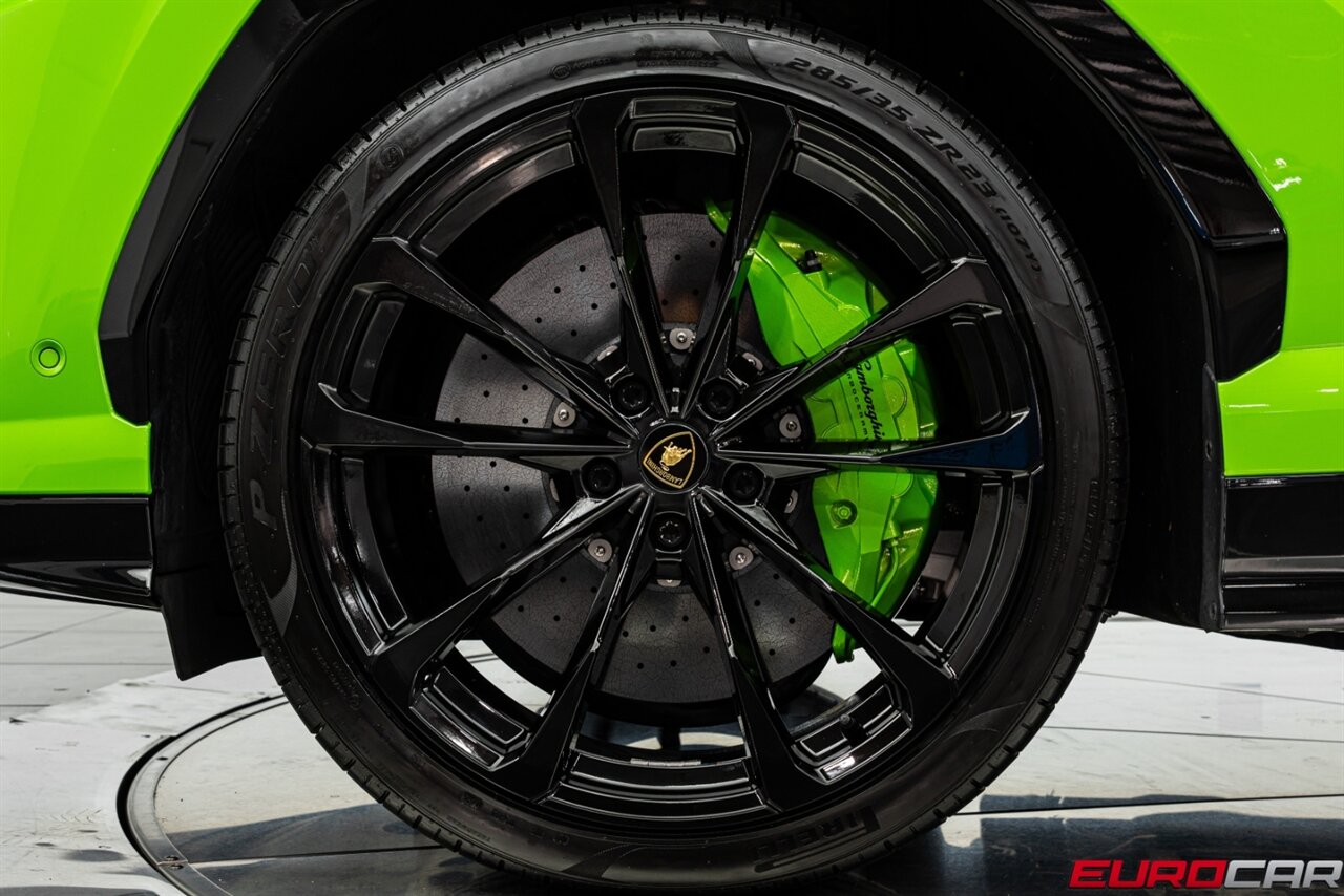 2021 Lamborghini Urus *CARBON FIBER INTERIOR * STYLING PACKAGE* - Photo 19 - Costa Mesa, CA 92626