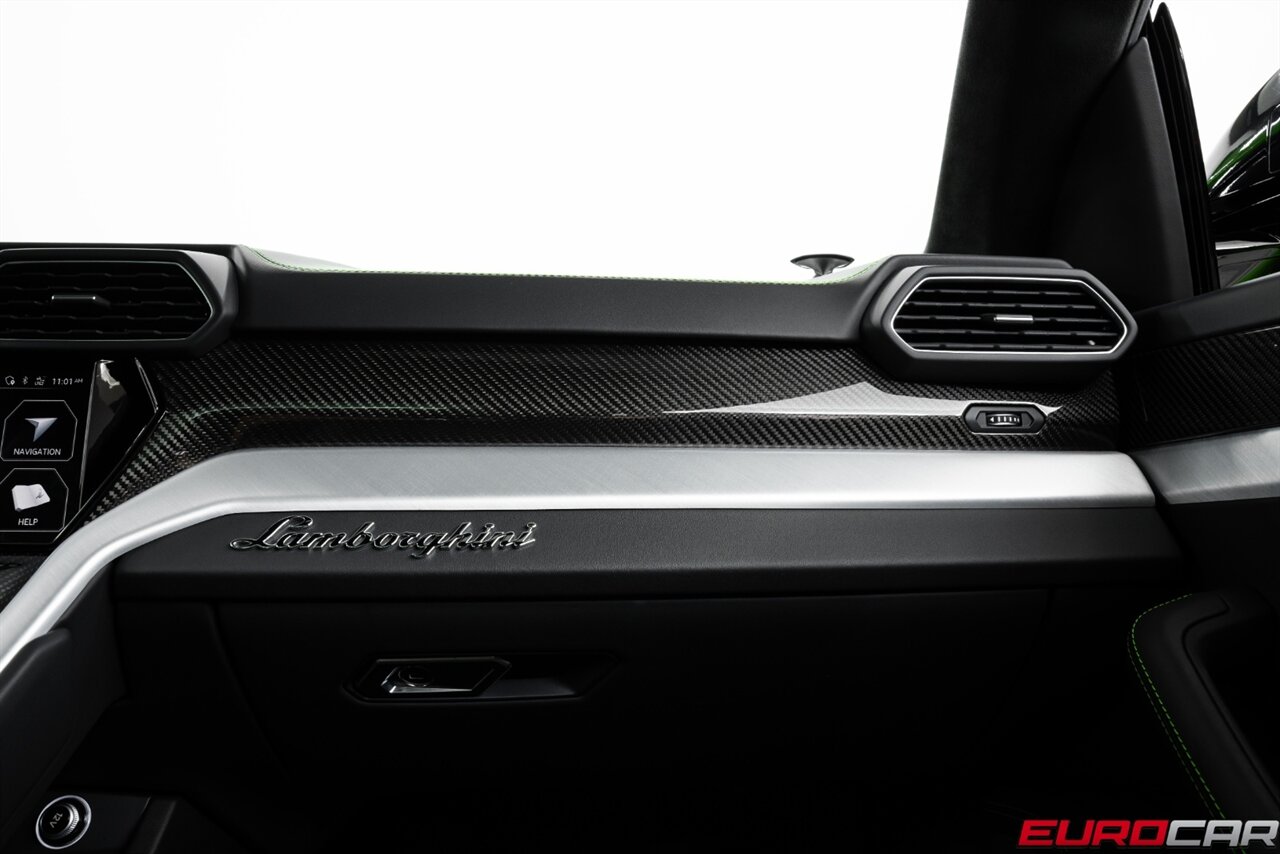 2021 Lamborghini Urus *CARBON FIBER INTERIOR * STYLING PACKAGE* - Photo 34 - Costa Mesa, CA 92626