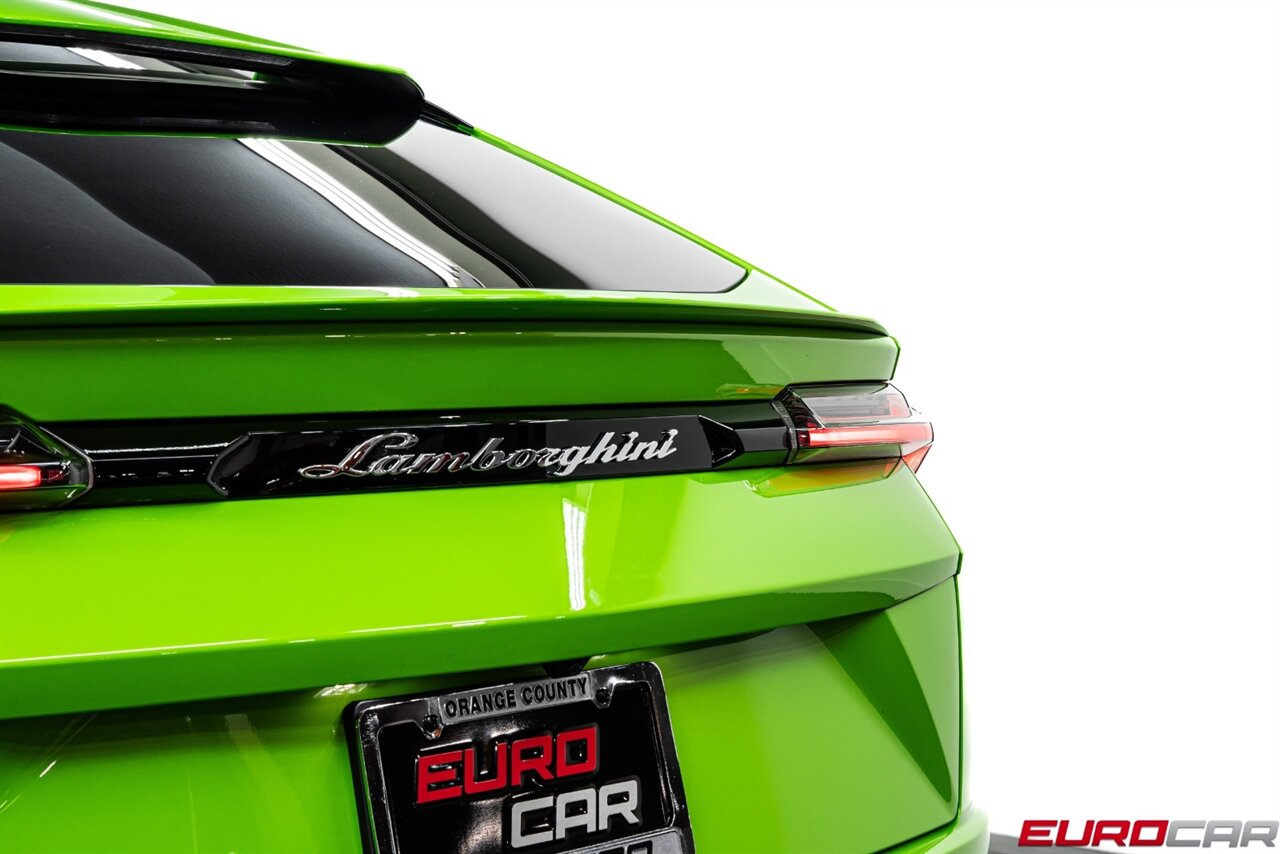 2021 Lamborghini Urus *CARBON FIBER INTERIOR * STYLING PACKAGE* - Photo 18 - Costa Mesa, CA 92626