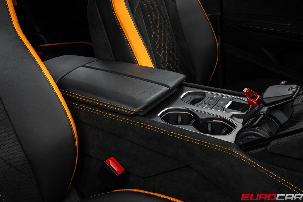 2023 Lamborghini Urus S *CARBON FIBER INTERIOR * 23 " WHEELS * - Photo 33 - Costa Mesa, CA 92626