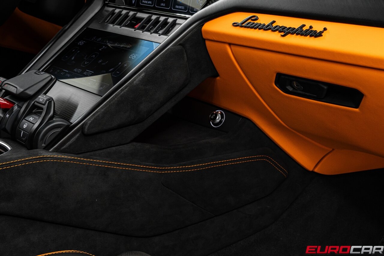 2023 Lamborghini Urus S *CARBON FIBER INTERIOR * 23 " WHEELS * - Photo 34 - Costa Mesa, CA 92626