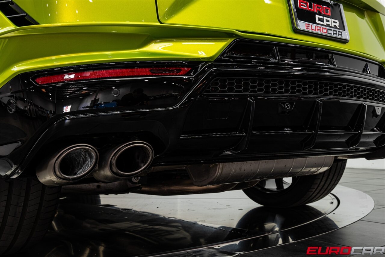 2023 Lamborghini Urus S *CARBON FIBER INTERIOR * 23 " WHEELS * - Photo 20 - Costa Mesa, CA 92626