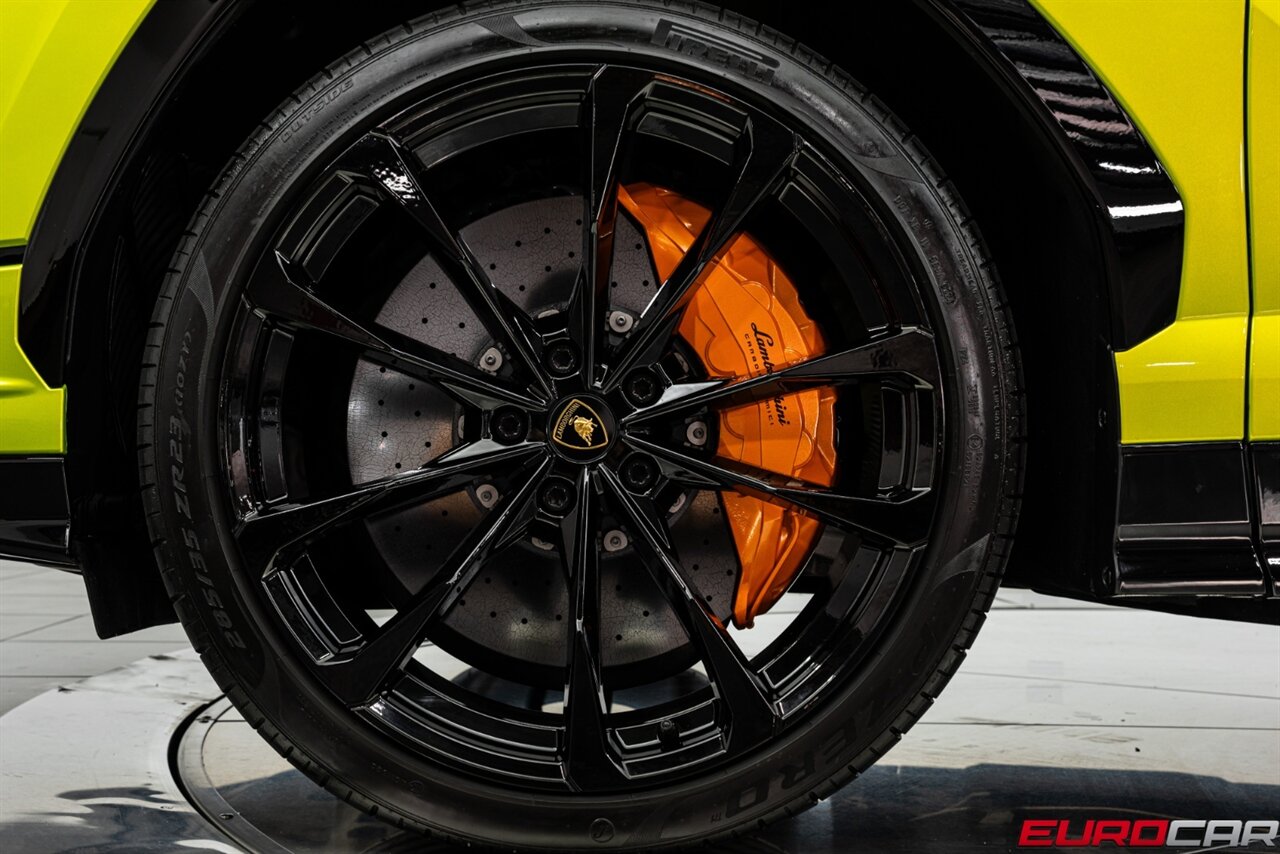 2023 Lamborghini Urus S *CARBON FIBER INTERIOR * 23 " WHEELS * - Photo 21 - Costa Mesa, CA 92626