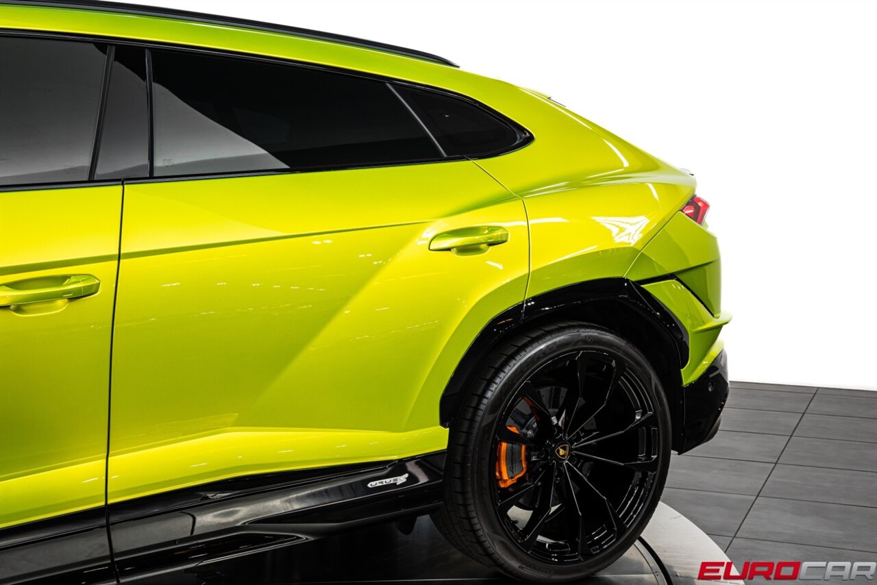 2023 Lamborghini Urus S *CARBON FIBER INTERIOR * 23 " WHEELS * - Photo 14 - Costa Mesa, CA 92626