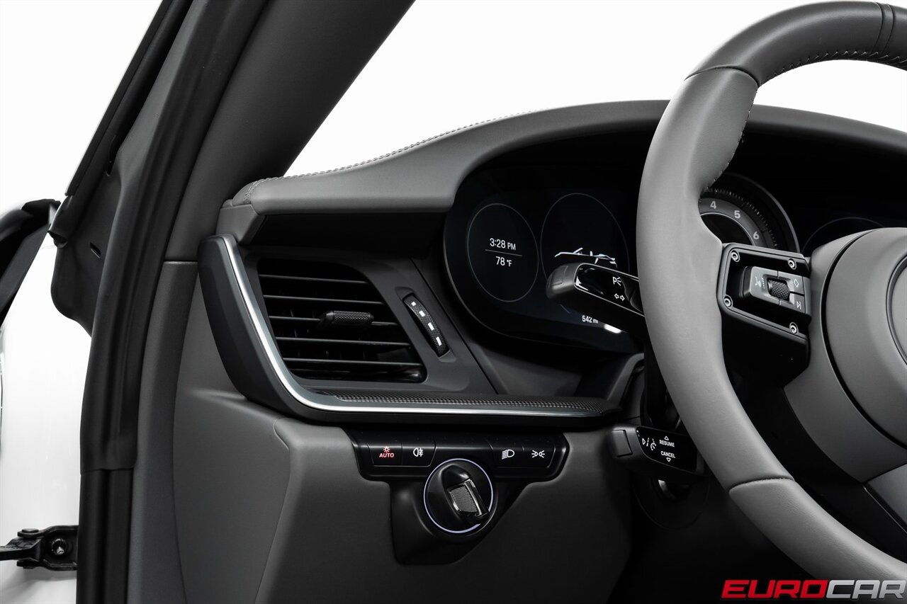 2025 Porsche 911 Turbo S *SPORTDESIGN PACKAGE* - Photo 29 - Costa Mesa, CA 92626