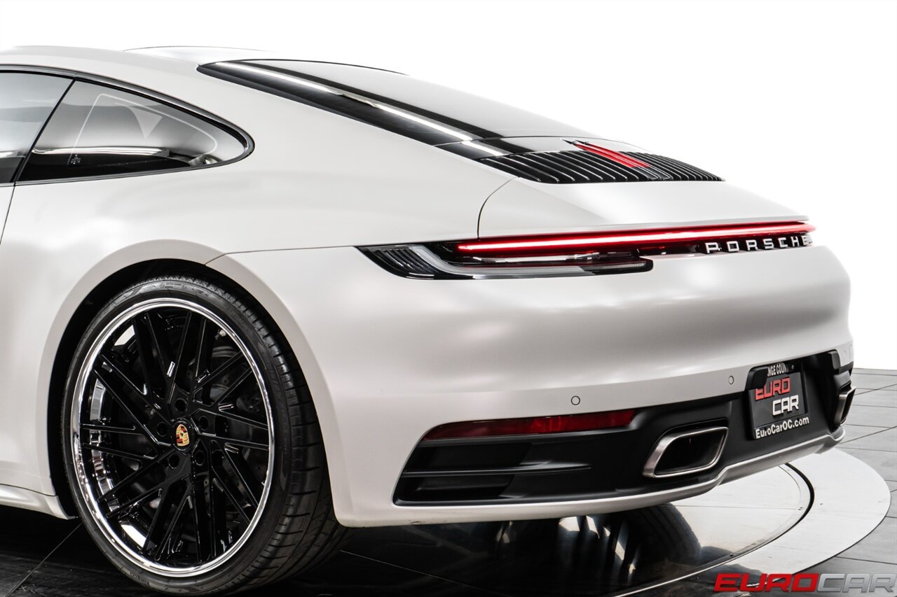 2022 Porsche 911 Carrera 4  *SATIN PPF * SPORTDESIGN * EXCLUSIVE DESIGN WHEELS* - Photo 17 - Costa Mesa, CA 92626