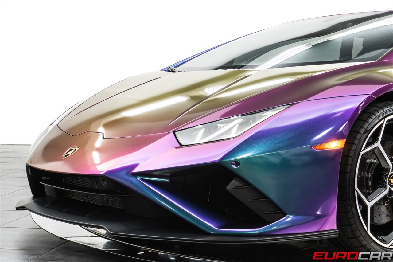 2022 Lamborghini Huracan EVO  *FORGED CARBON WING * INSANE WRAP* - Photo 13 - Costa Mesa, CA 92626