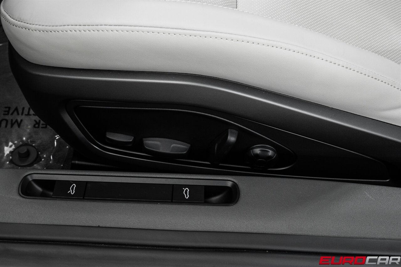 2024 Porsche 911 Carrera 4S *IMMACULATE CONDITION* - Photo 43 - Costa Mesa, CA 92626