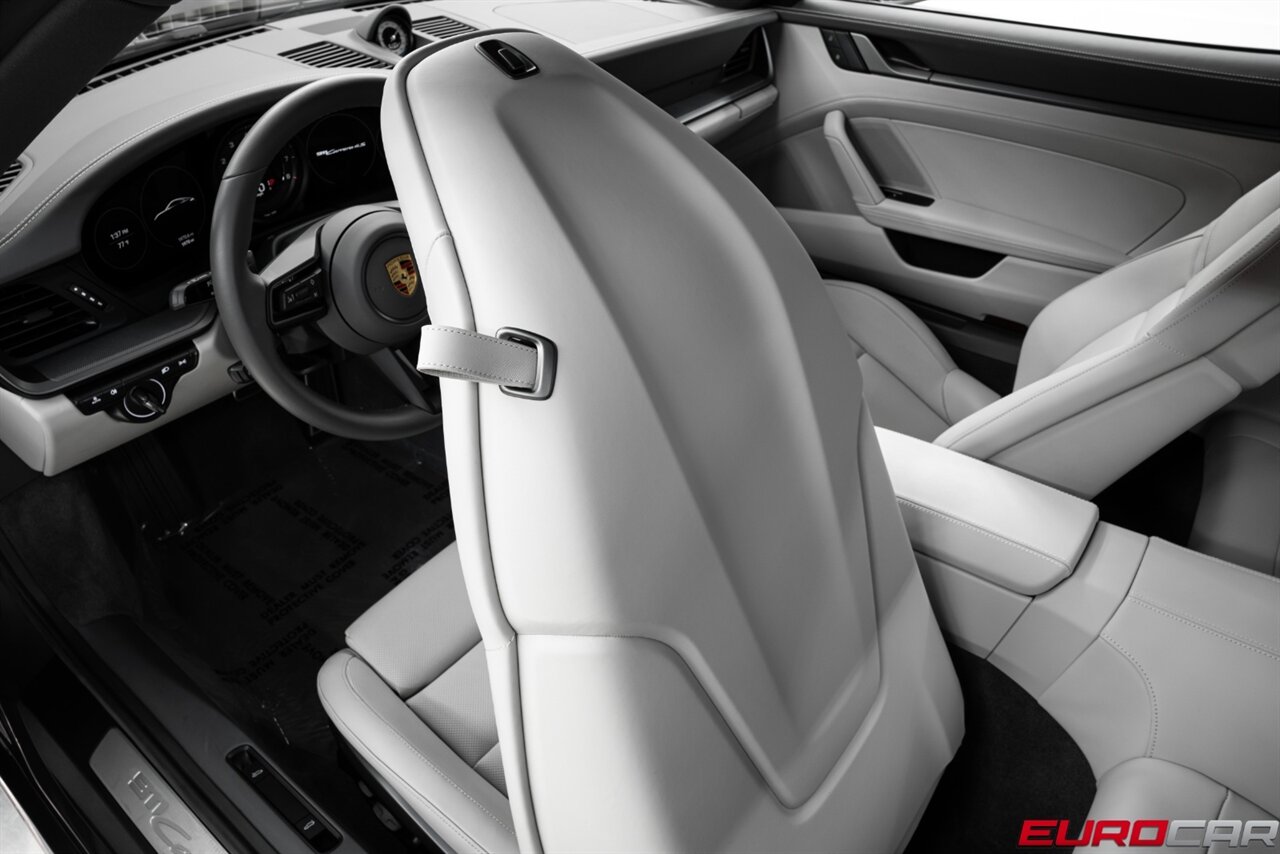 2024 Porsche 911 Carrera 4S *IMMACULATE CONDITION* - Photo 39 - Costa Mesa, CA 92626