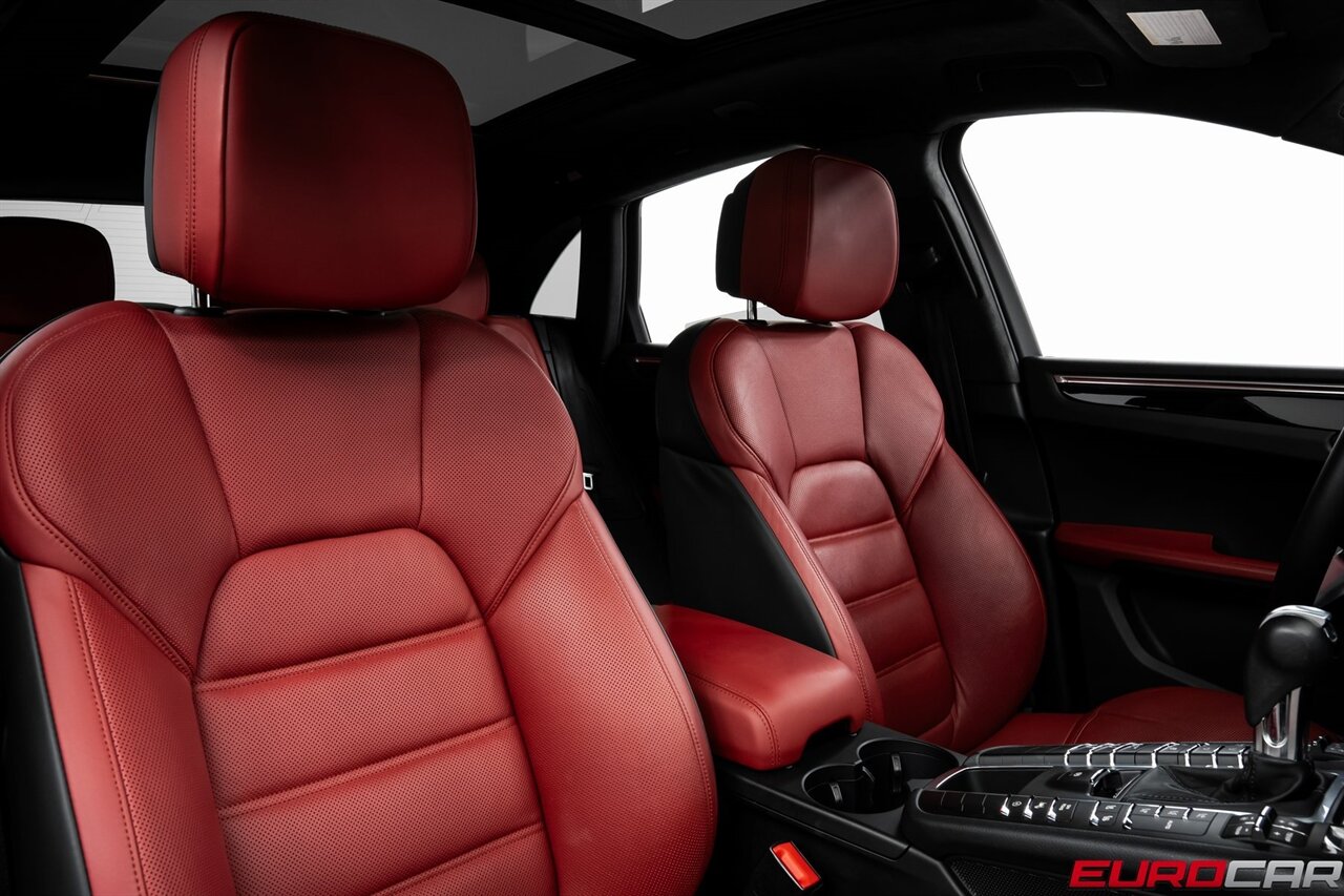 2015 Porsche Macan Turbo *PREMIUM PACKAGE PLUS * PANORAMIC ROOF*   - Photo 37 - Costa Mesa, CA 92626