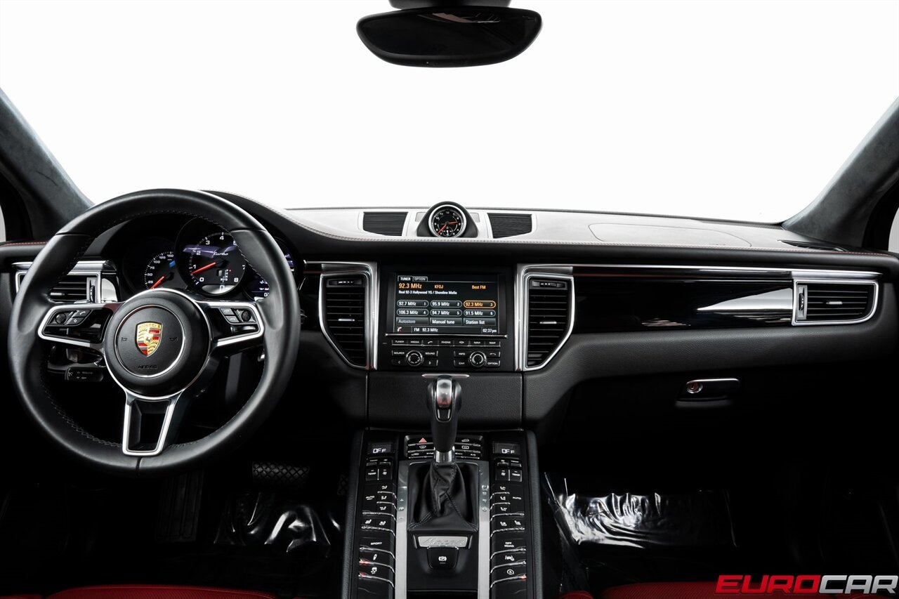2015 Porsche Macan Turbo *PREMIUM PACKAGE PLUS * PANORAMIC ROOF*   - Photo 25 - Costa Mesa, CA 92626
