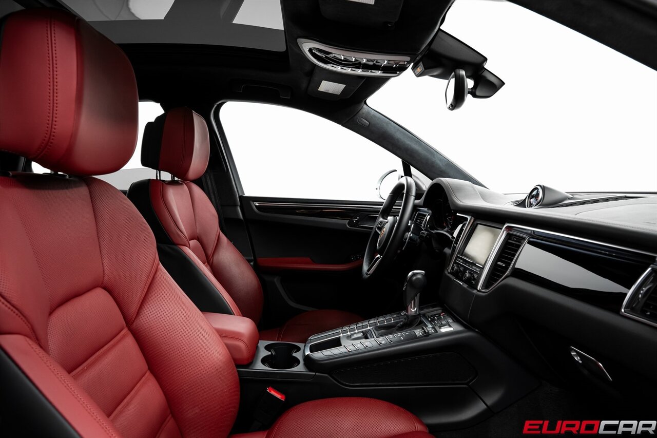 2015 Porsche Macan Turbo *PREMIUM PACKAGE PLUS * PANORAMIC ROOF*   - Photo 36 - Costa Mesa, CA 92626