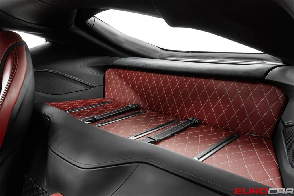 2019 Ferrari 812 Superfast  *FERRARI HISTORICAL PAINT * CARBON FIBER* - Photo 39 - Costa Mesa, CA 92626
