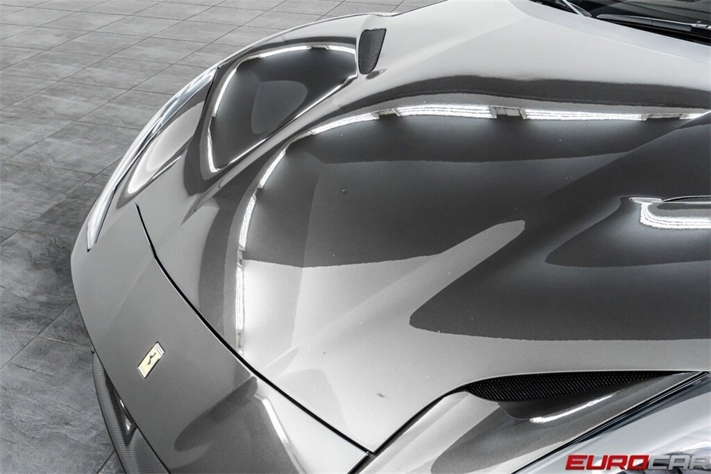 2019 Ferrari 812 Superfast  *FERRARI HISTORICAL PAINT * CARBON FIBER* - Photo 9 - Costa Mesa, CA 92626