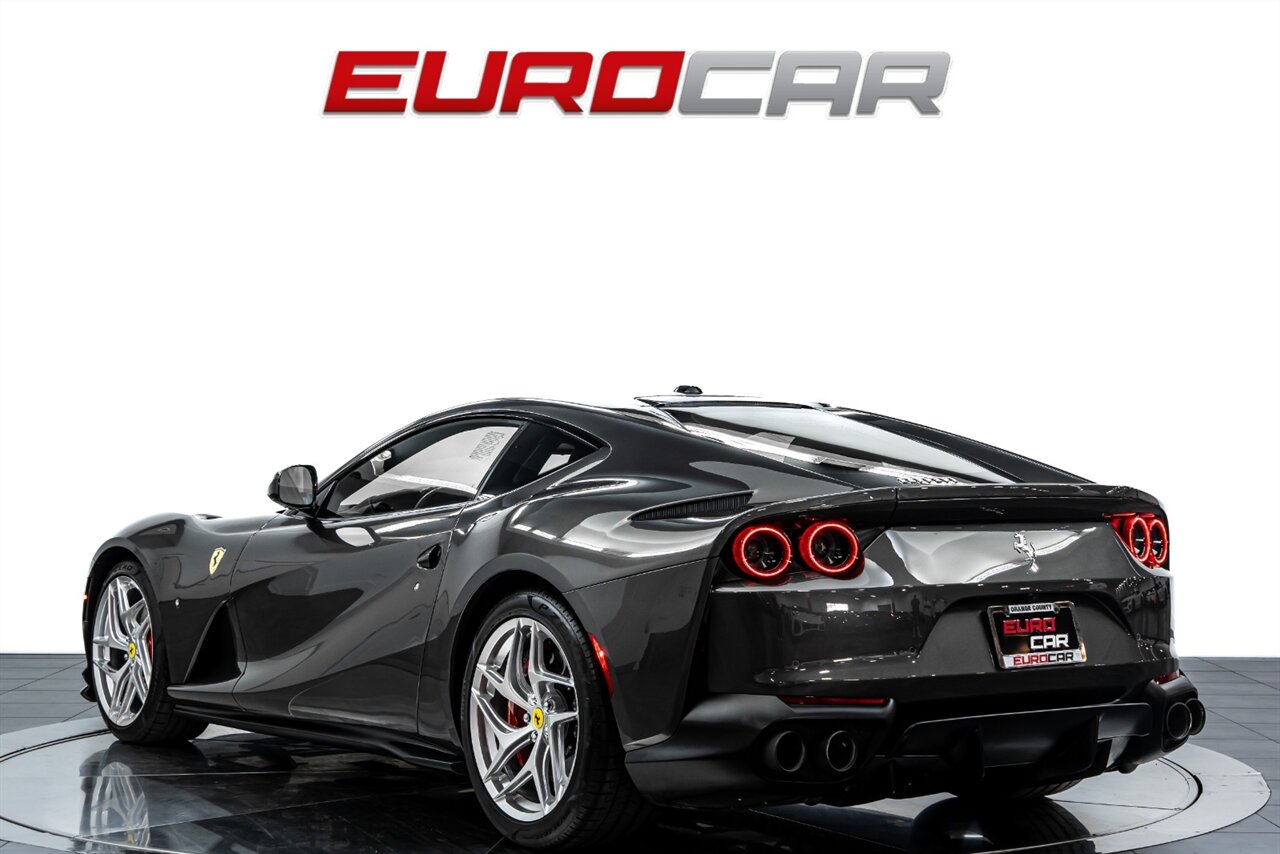 2019 Ferrari 812 Superfast *FERRARI HISTORICAL PAINT * CARBON FIBER* - Photo 3 - Costa Mesa, CA 92626