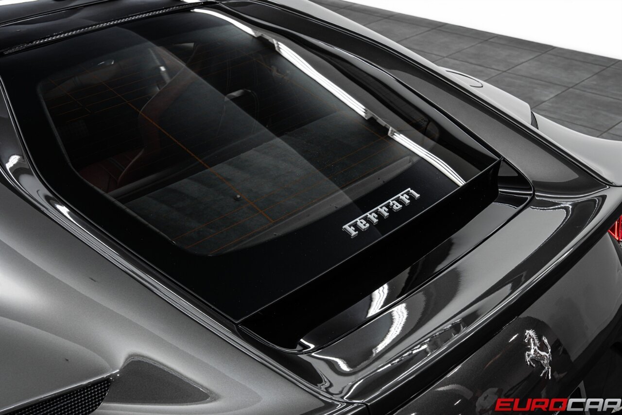 2019 Ferrari 812 Superfast *FERRARI HISTORICAL PAINT * CARBON FIBER* - Photo 17 - Costa Mesa, CA 92626