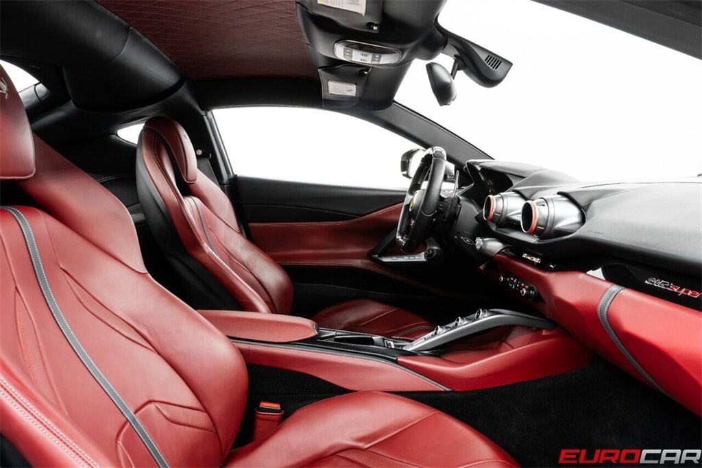 2019 Ferrari 812 Superfast  *FERRARI HISTORICAL PAINT * CARBON FIBER* - Photo 37 - Costa Mesa, CA 92626
