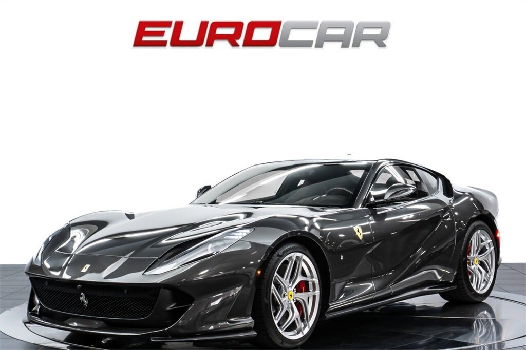 2019 Ferrari 812 Superfast  *FERRARI HISTORICAL PAINT * CARBON FIBER* - Photo 1 - Costa Mesa, CA 92626