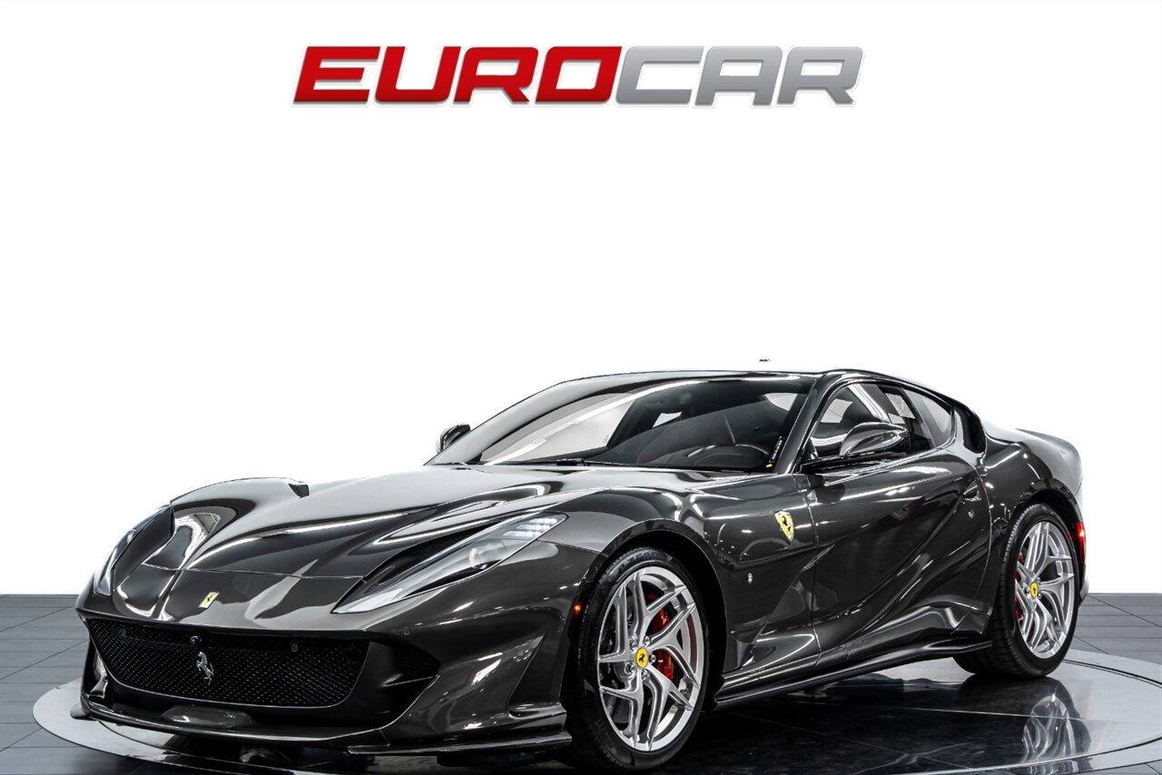 2019 Ferrari 812 Superfast *FERRARI HISTORICAL PAINT * CARBON FIBER* - Photo 1 - Costa Mesa, CA 92626