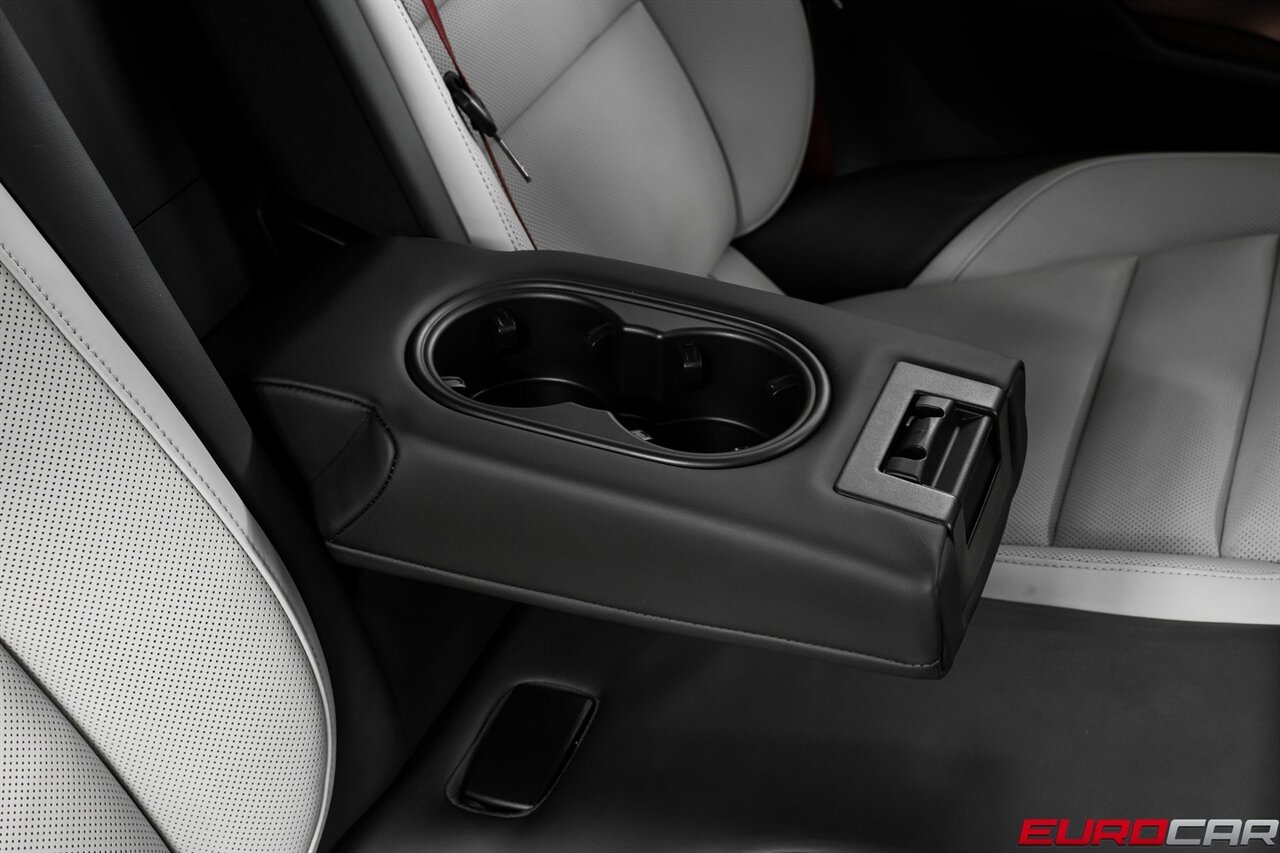 2020 Porsche Taycan 4S *PASSENGER DISPLAY * PANORAMIC ROOF * FRONT PPF* - Photo 43 - Costa Mesa, CA 92626