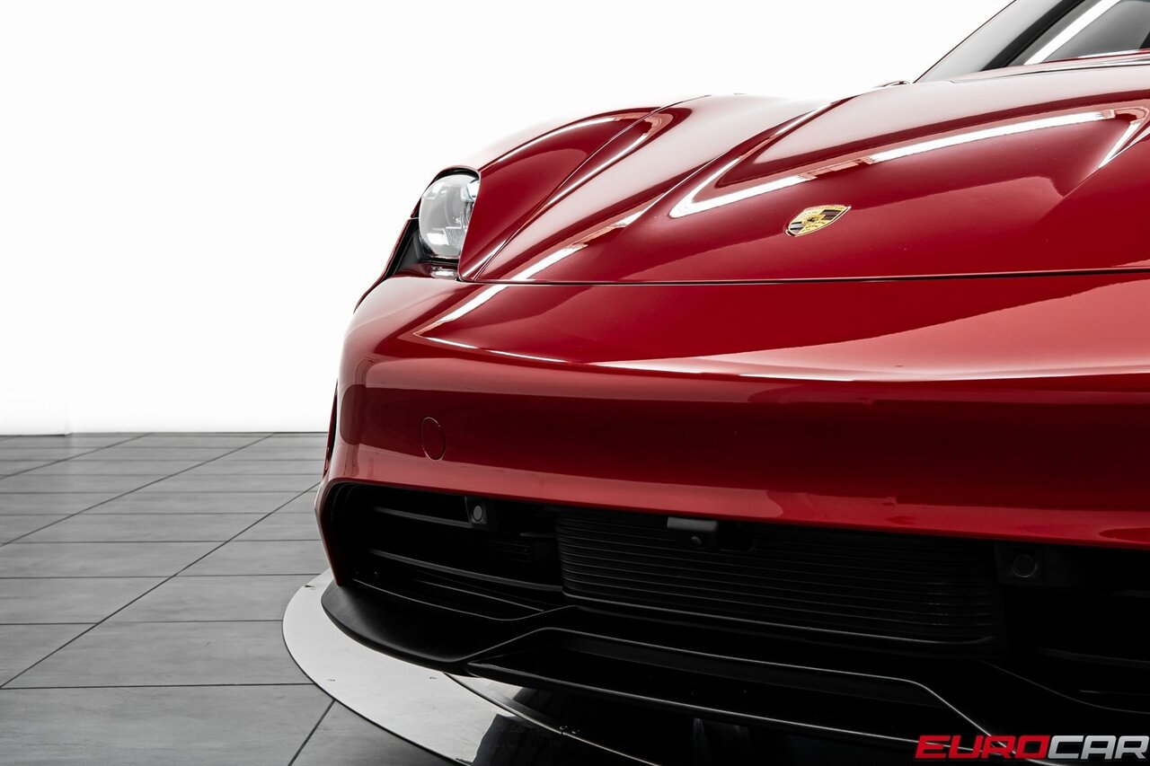 2020 Porsche Taycan 4S *PASSENGER DISPLAY * PANORAMIC ROOF * FRONT PPF* - Photo 12 - Costa Mesa, CA 92626