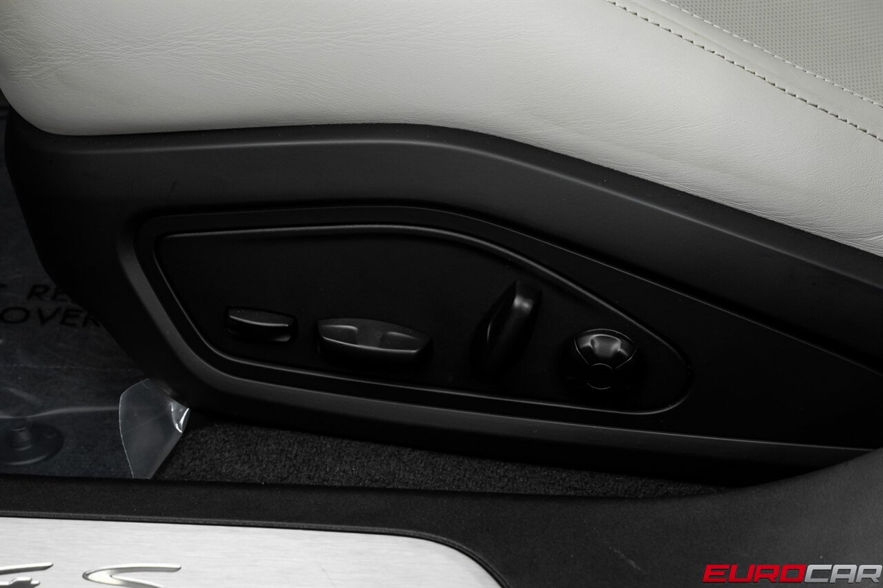 2020 Porsche Taycan 4S *PASSENGER DISPLAY * PANORAMIC ROOF * FRONT PPF* - Photo 47 - Costa Mesa, CA 92626