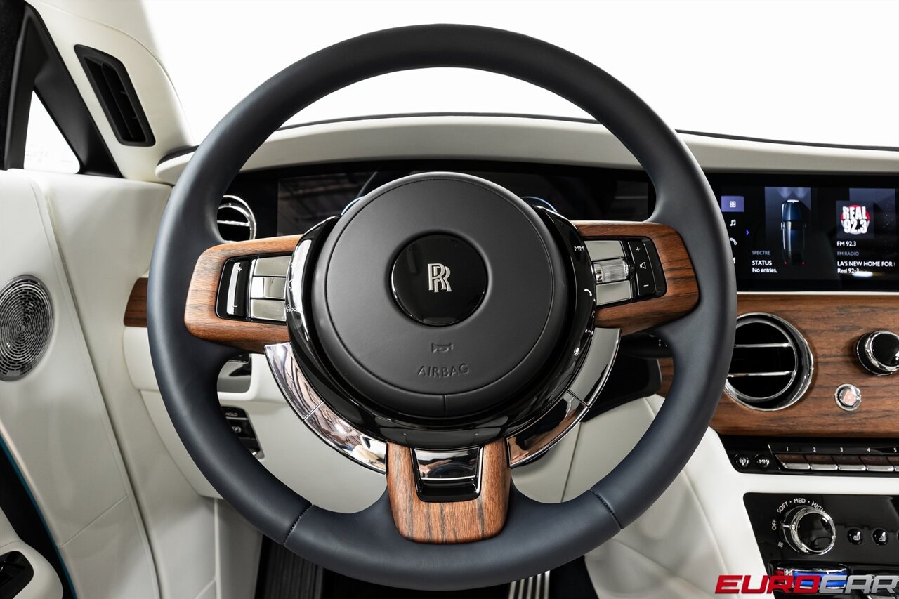2024 Rolls-Royce Spectre *SPECTRE LAUNCH PACKAGE * BESPOKE INTERIOR*   - Photo 24 - Costa Mesa, CA 92626