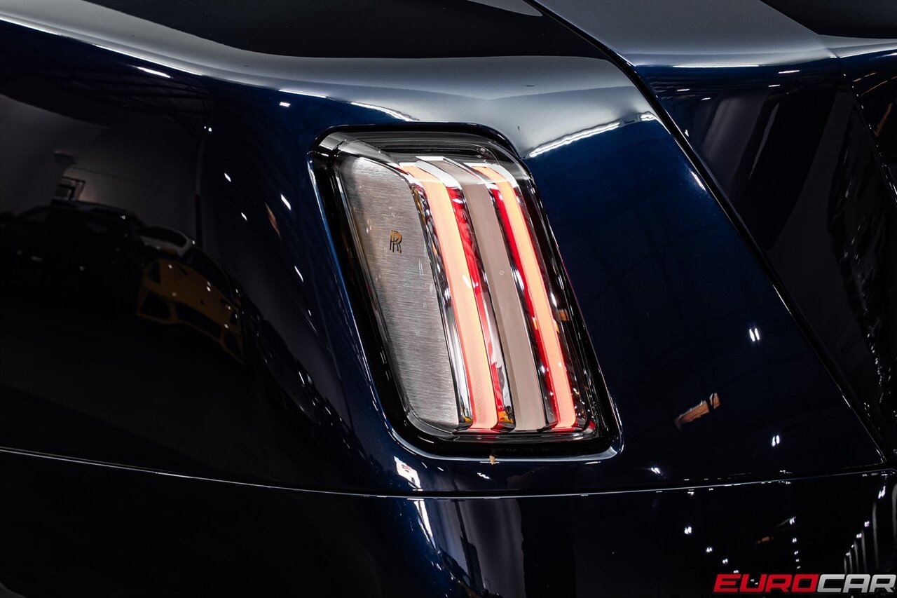 2024 Rolls-Royce Spectre *SPECTRE LAUNCH PACKAGE * BESPOKE INTERIOR*   - Photo 17 - Costa Mesa, CA 92626