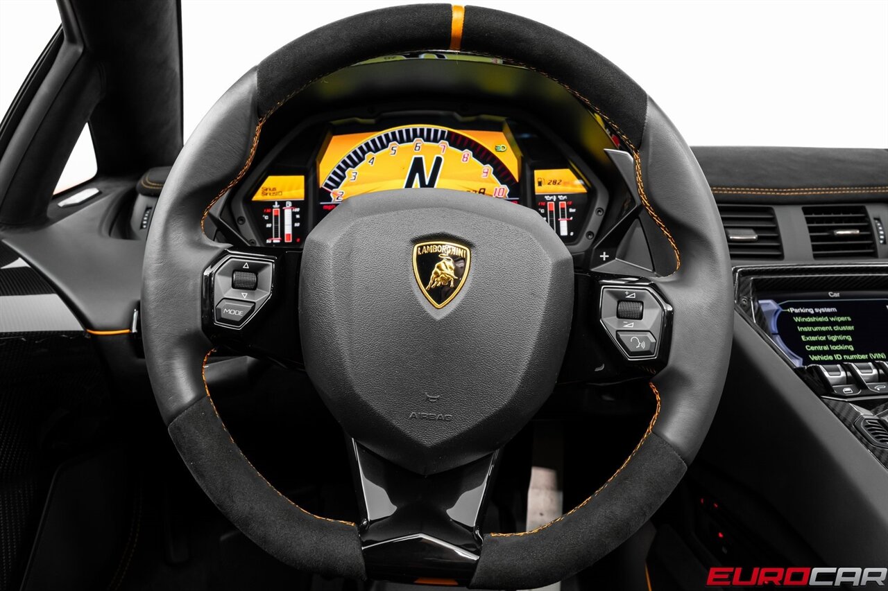 2016 Lamborghini Aventador LP750-4 SuperVeloce *HUGE CARBON OPTIONS* - Photo 38 - Costa Mesa, CA 92626