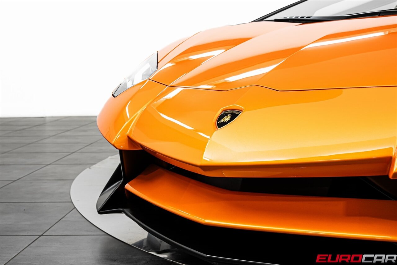 2016 Lamborghini Aventador LP750-4 SuperVeloce *HUGE CARBON OPTIONS* - Photo 16 - Costa Mesa, CA 92626