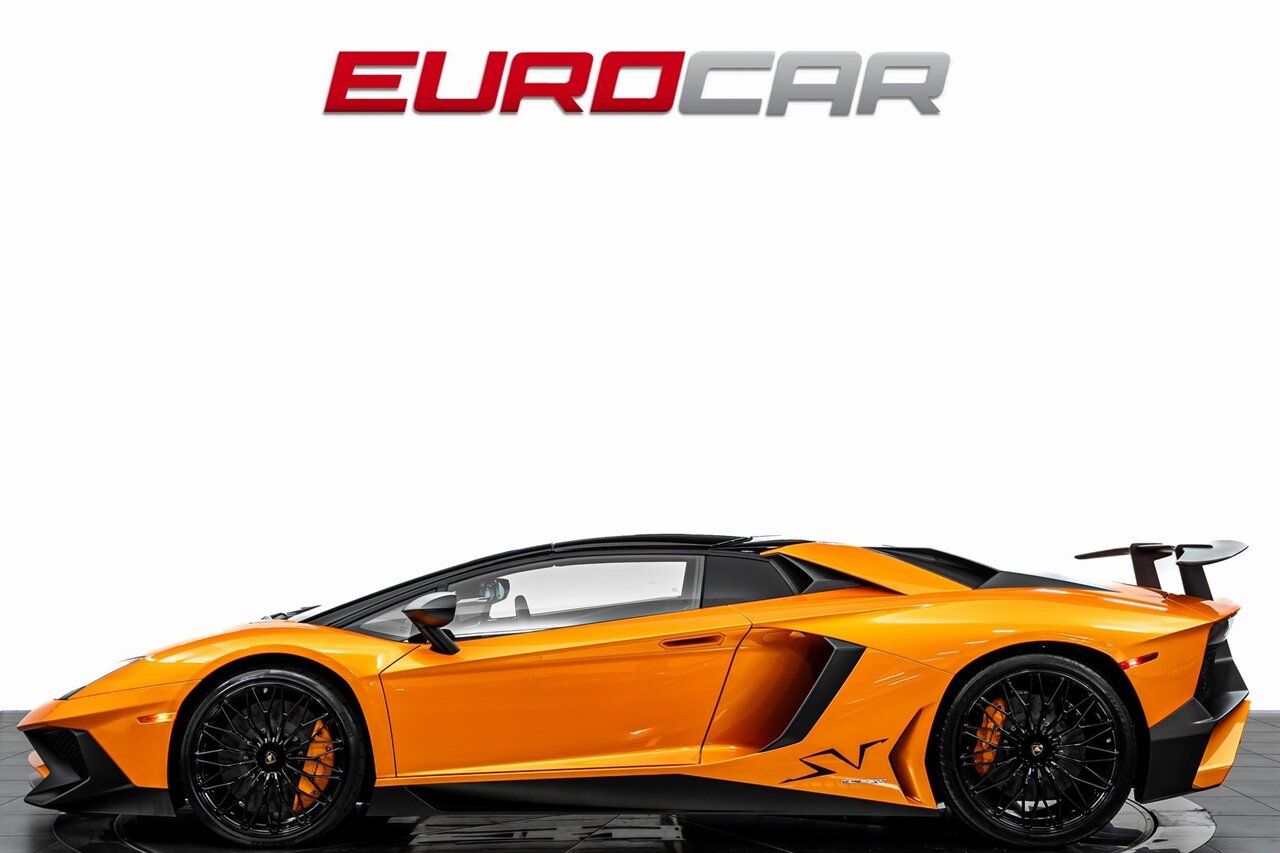 2016 Lamborghini Aventador LP750-4 SuperVeloce *HUGE CARBON OPTIONS* - Photo 3 - Costa Mesa, CA 92626