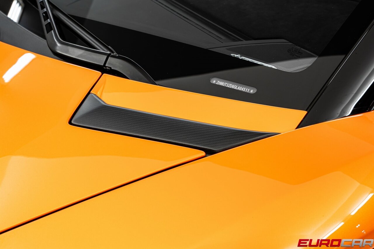 2016 Lamborghini Aventador LP750-4 SuperVeloce *HUGE CARBON OPTIONS* - Photo 13 - Costa Mesa, CA 92626