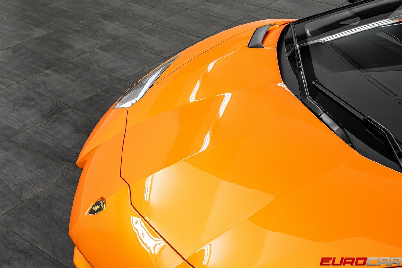 2016 Lamborghini Aventador LP750-4 SuperVeloce *HUGE CARBON OPTIONS* - Photo 12 - Costa Mesa, CA 92626