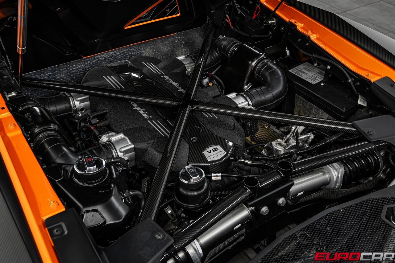 2016 Lamborghini Aventador LP750-4 SuperVeloce *HUGE CARBON OPTIONS* - Photo 26 - Costa Mesa, CA 92626